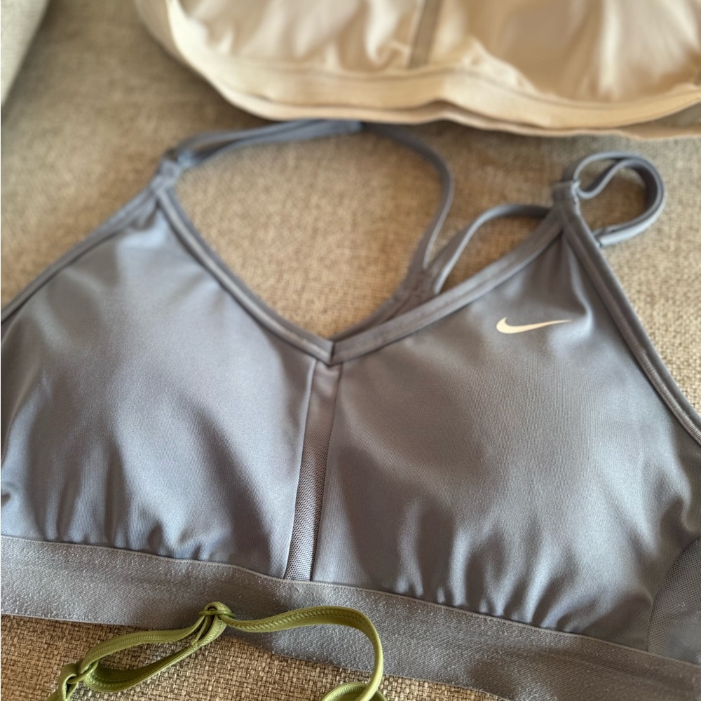 Nike Women's Sports Bra Set - White, Blue, and Olive Green. Size medium - Picture 3 of 8